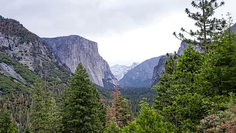 The El Capitan rock formation in Yosemite national park.