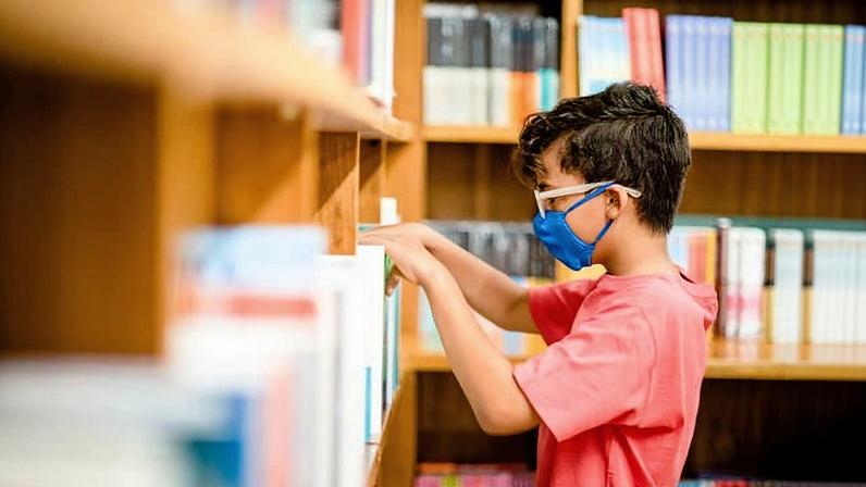 Criança lendo 2.jpg