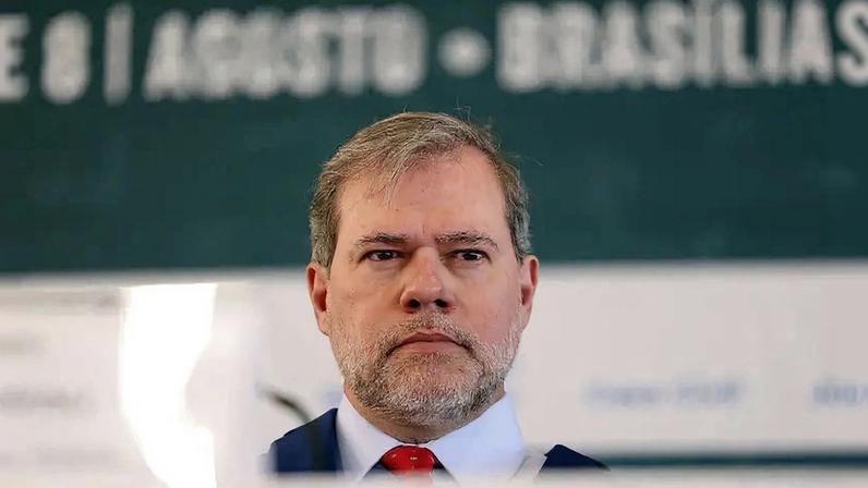 Atuação do ministro Dias Toffoli no caso Master levanta dúvidas sobre rumo da investigação.