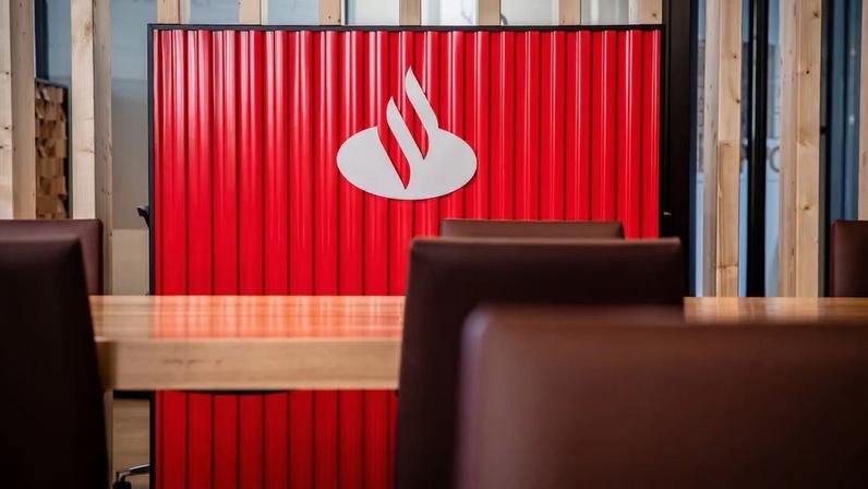 Santander: O maior banco da Espanha tem buscado crescer nos Estados Unidos há vários anos. (Foto: Angel Garcia/Bloomberg)