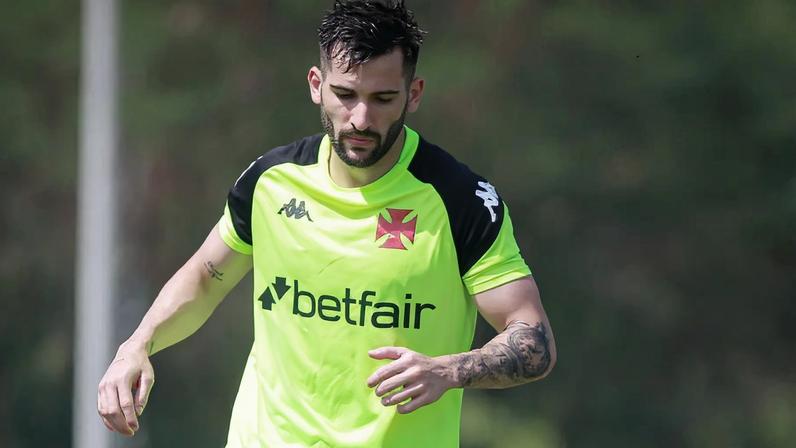 Garré durante treino do Vasco (Foto: Matheus Lima/Vasco)