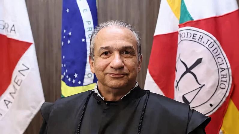 Este é o desembargador Magid Nauéf Láuar - Divulgação/Juarez Rodrigues/TJMG