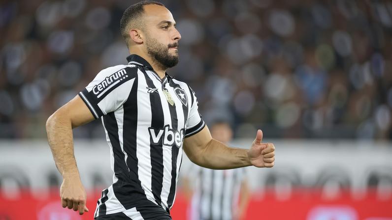 Arthur Cabral fica à disposição do Botafogo para duelo pela Libertadores (Foto: Vítor Silva/Botafogo)