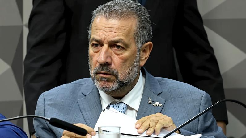 Carlos Lupi, ex-ministro da Previdência de Lula. (Foto: Jefferson Rudy/Agência Senado)