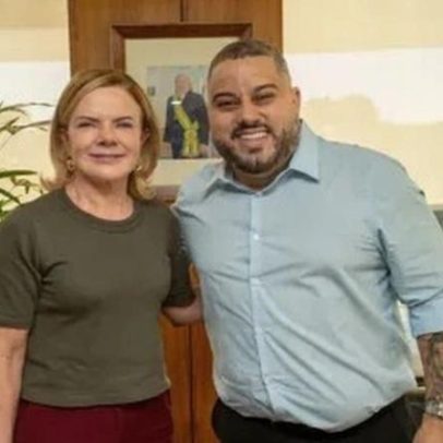 Presidente de escola que homenageou Lula vai ao Planalto antes de desfile