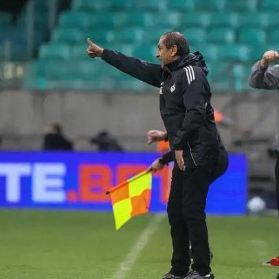 Ex-técnico do Internacional é suspenso por fala polêmica