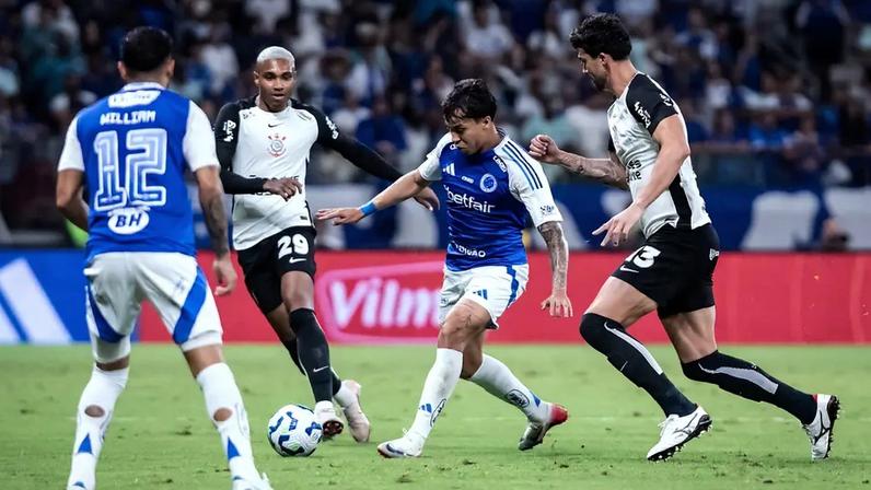 Cruzeiro x Corinthians (Foto: Gustavo Aleixo/Cruzeiro)
