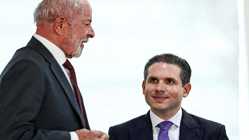 O presidente Lula (PT) e o presidente da Câmara dos Deputados, Hugo Motta (Republicanos-PB). Foto: Marcelo Camargo/Agência Brasil