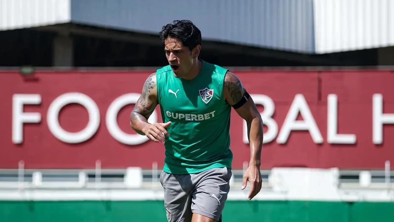 Cano em treino no CT do Fluminense (Foto: Marcelo Gonçalves / Fluminense FC)