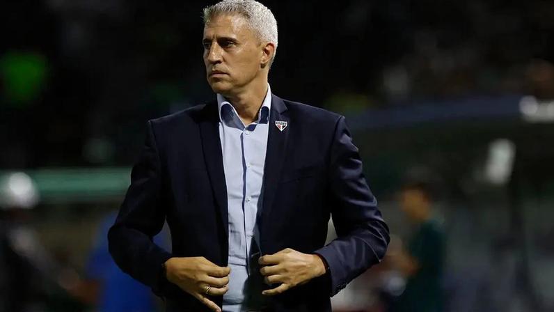 Crespo definiu time para enfrentar o Santos (Foto: Rubens Chiri/Saopaulofc.net)