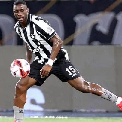 Bastos mostra serviço e é boa notícia para Martín Anselmi no Botafogo