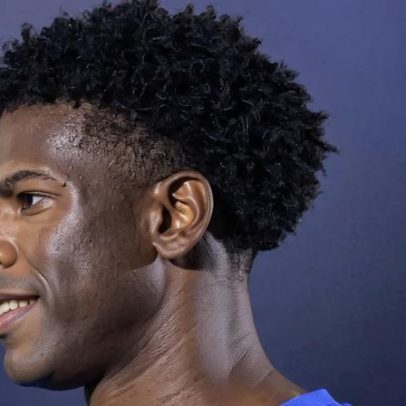 Cruzeiro atualiza estado do joelho de Jonathan Jesus