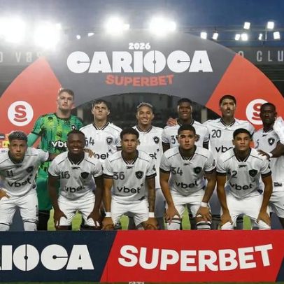 Marquinhos, Botafogo, pede desculpas pela expulsão no clássico contra o Vasco