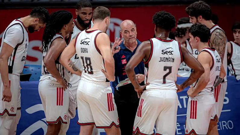 Flamengo dominou o São José no Maracanãzinho e reencontrou o caminho das vitórias no NBB (Foto: Paula Reis / Flamengo)
