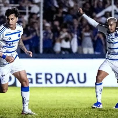 Cruzeiro vence URT e garante melhor campanha no Mineiro