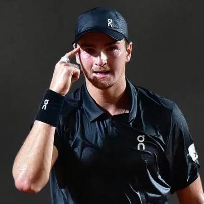 João Fonseca tenta derrubar escrita no Rio Open, entenda