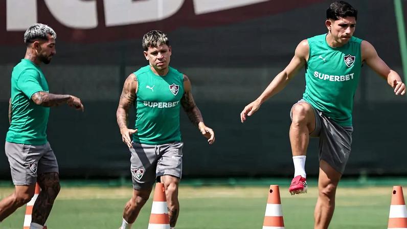 Acosta, Soteldo e Savarino em treino pelo Fluminense (Foto: Lucas Merçon/ Fluminense FC)