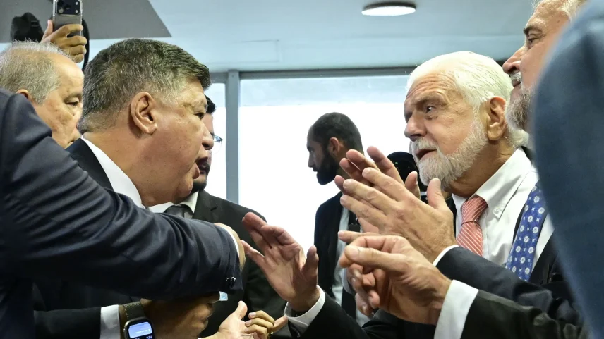 Jaques Wagner diz que havia maioria contra o requerimento e promete recorrer da quebra de sigilos bancário e fiscal do filho do presidente. (Foto: Geraldo Magela/Agência Senado)