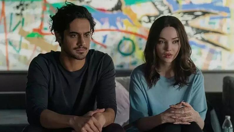 Dove Cameron e Avan Jogia em 56 Dias