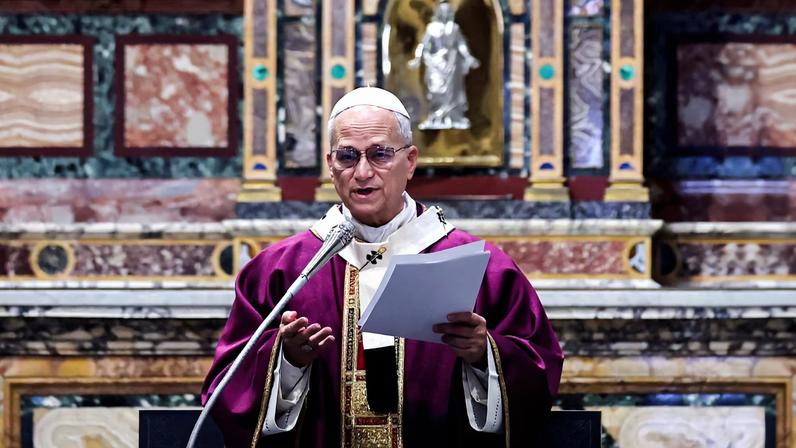 Pope Leo XIV celebrates Mass in the parish of the Sacred Heart of Jesus in Castro Pretorio
