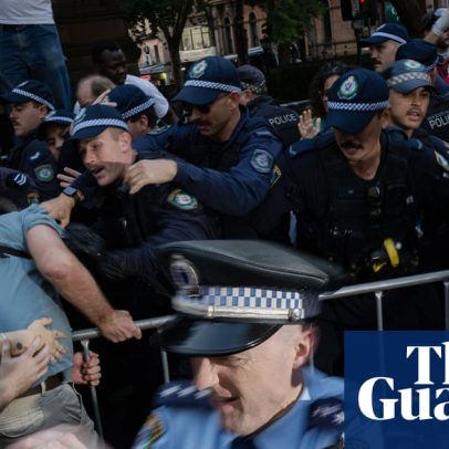 Magistrado vê banimento de manifestante de Herzog em Sydney como inadequado