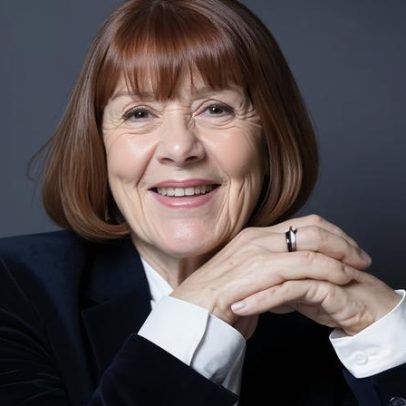 Gisèle Pelicot relata choque ao se ver em memoir como boneca de pano