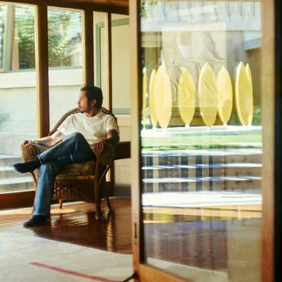 Ryan Preciado apresenta show na Hollyhock House, em LA