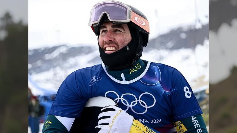 Cam Bolton during a Winter Olympics 2026 snowboard cross training run at the Livigno Snow Park, where he broke his neck.