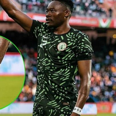 Nigéria: jogadores usam braçadeiras com cruzes