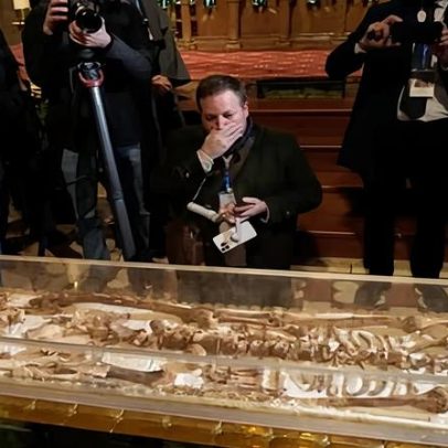 Esqueleto de São Francisco de Assis é exposto ao público pela primeira vez