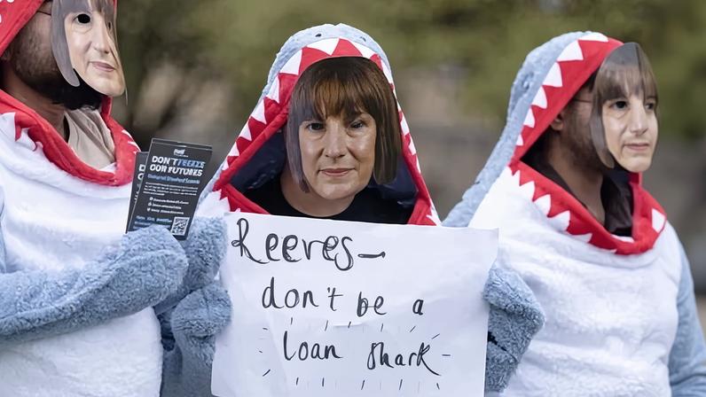 Protesters outside the Houses of Parliament on Wednesday. The National Union of Students is calling on the government to reverse the threshold freeze.