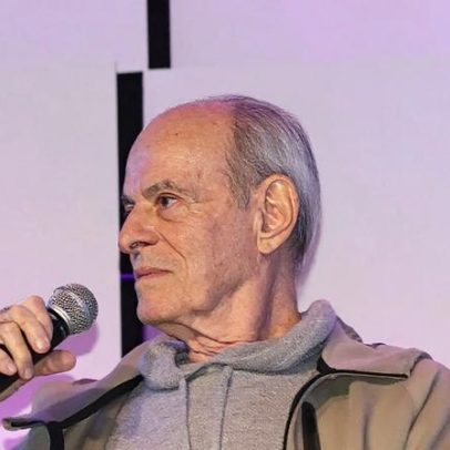Ney Matogrosso, enredo da Carnaval 2026, serviu à Aeronáutica por motivo familiar