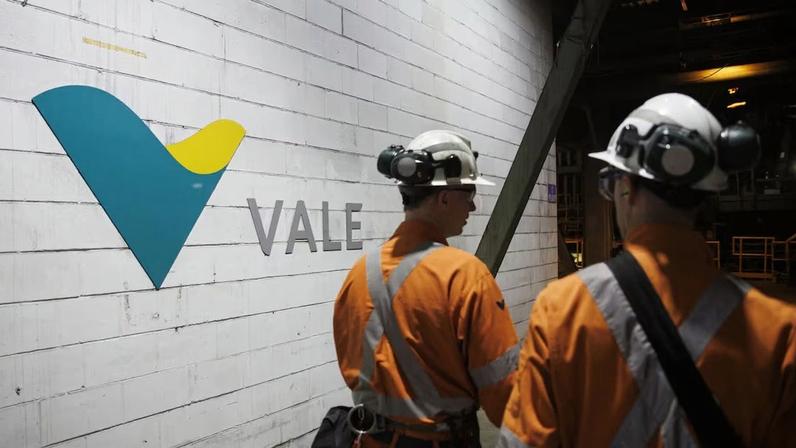 A companhia registrou uma baixa contábil de US$ 3,5 bilhões no quarto trimestre referente à operação no Canadá