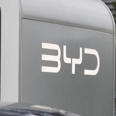 Vendas da BYD caem 30% em janeiro, demanda fraca no mercado chinês