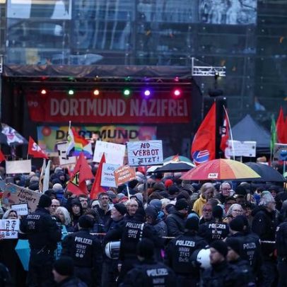 Tribunal alemão concede liminar à AfD e suspende classificação de extremista