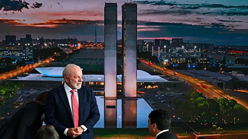 Enquanto Lula prepara sua campanha à reeleição, PT vai ao TSE pedir restrições em redes sociais. (Foto: Andre Borges/EFE)