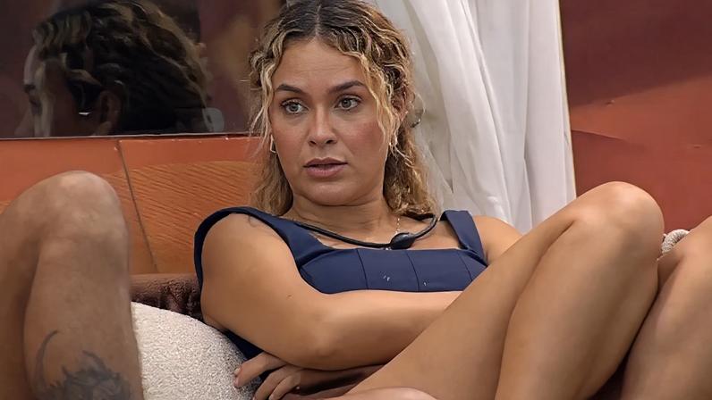 Sarah vai mesmo sair do 'BBB 26'? Enquete UOL ATUALIZADA agora à noite mostra disputa 'pau a pau' apesar do hate na loira