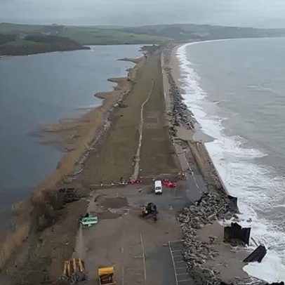 Vereador pede desculpas em meio à revolta por estrada em deterioração