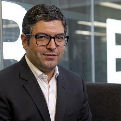 Jornalistas da BBC Persian dizem que o Irã monitora e mira suas famílias