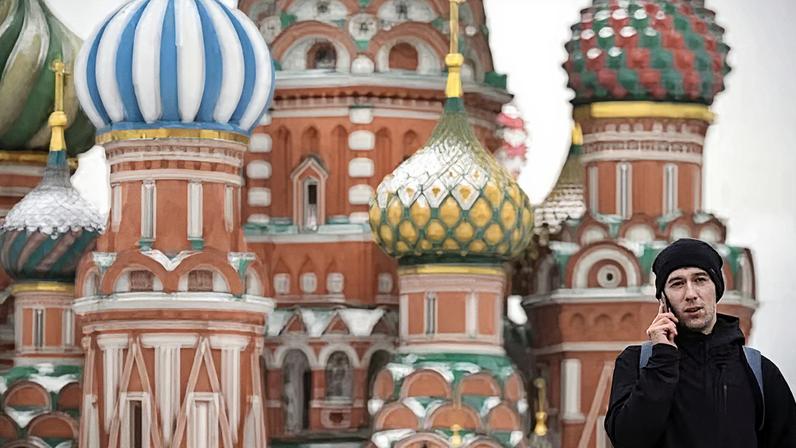 Agência estatal Tass Media noticiou que WhatsApp deverá ser bloqueado permanentemente na Rússia em 2026. — Foto: Getty Images via BBC