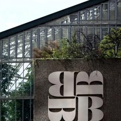 John Akomfrah e Jasleen Kaur entre 200 signatários contra decisão do Barbican