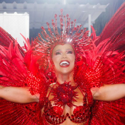 Virgínia Fonseca estreia como rainha de bateria da Grande Rio no Carnaval 2026