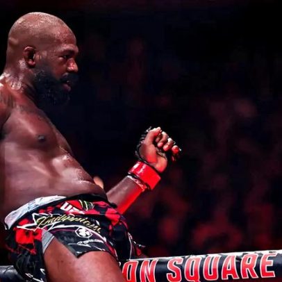 Jon Jones afasta possibilidade de luta contra Poatan no UFC Casa Branca