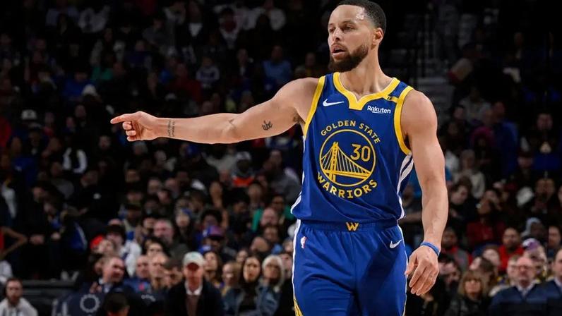 Stephen Curry em ação pelo Golden State Warriors (Foto: David Dow/NBAE via Getty Images/AFP)
