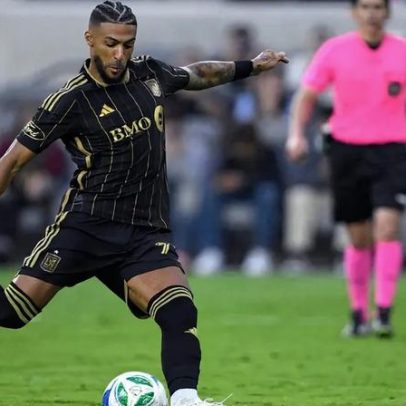 Fluminense mira Denis Bouanga como atacante para 2026