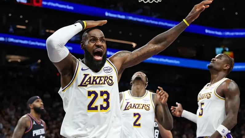 Lebron James no Phoenix Suns x Los Angeles Lakers (Foto: Mike Christy / GETTY IMAGES NORTH AMERICA / Getty Images via AFP)
