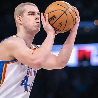 Sérvio estreia na NBA e soma pontos após superar câncer e lesão