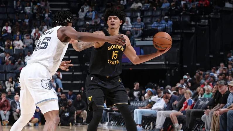 Gui Santos na partida contra o Memphis Grizzlies (Foto: JOE MURPHY / NBAE / Getty Images / Getty Images via AFP)