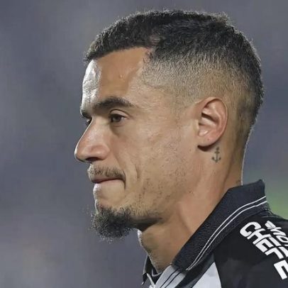 Coutinho é vaiado e enfrenta questionamentos no Vasco