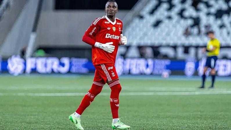 Andre em ação no Nilton Santos durante jogo entre Botafogo e Flamengo (Foto: Affonso Andrade / Agência F8 / Gazeta Press)